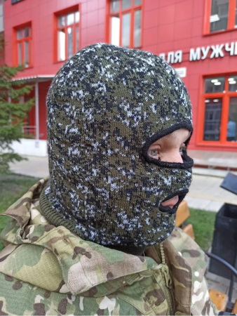 Тактическая маска балаклава для лица, полушерсть, 2 ОТВЕРСТИЯ на ФЛИСЕ, камуфляж зеленая цифра - интернет магазин Полигон